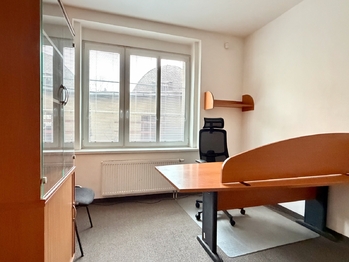 Pronájem kancelářských prostor 128 m², Praha 10 - Strašnice