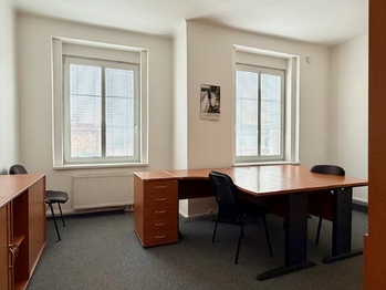 Pronájem kancelářských prostor 128 m², Praha 10 - Strašnice