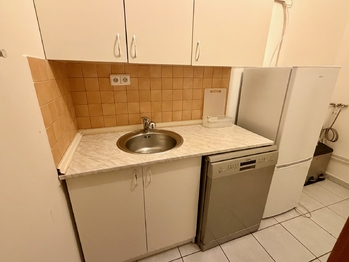 Pronájem kancelářských prostor 128 m², Praha 10 - Strašnice