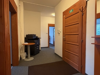 Pronájem kancelářských prostor 128 m², Praha 10 - Strašnice