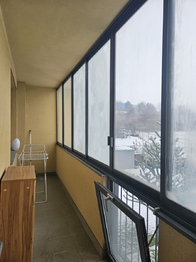 zasklená lodžie - Pronájem bytu 2+kk v osobním vlastnictví 48 m², Praha 5 - Zličín