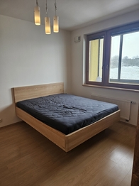 nová postel - Pronájem bytu 2+kk v osobním vlastnictví 48 m², Praha 5 - Zličín