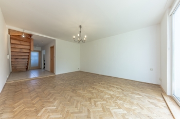 Prodej domu 120 m², Praha 10 - Strašnice