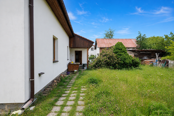 Prodej domu 323 m², Dolní Břežany