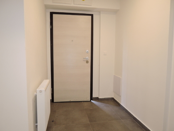 Pronájem bytu 2+kk v osobním vlastnictví 38 m², Praha 5 - Smíchov