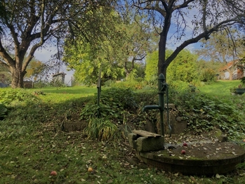 Prodej pozemku 973 m², Křečovice