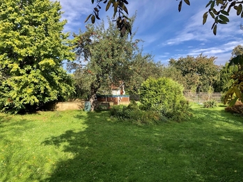 Prodej pozemku 973 m², Křečovice