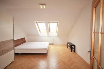 Prodej bytu 4+1 v osobním vlastnictví 166 m², Praha 2 - Nové Město