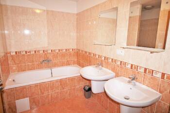 Prodej bytu 4+1 v osobním vlastnictví 166 m², Praha 2 - Nové Město