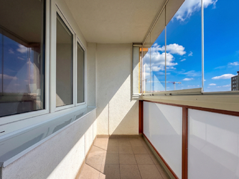 Prodej bytu 2+1 v osobním vlastnictví 70 m², Praha 4 - Kamýk