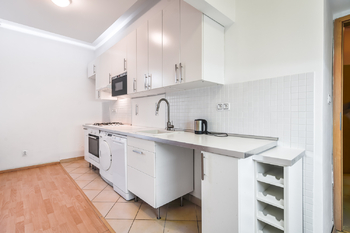 Prodej bytu 4+kk v osobním vlastnictví 66 m², Praha 4 - Nusle