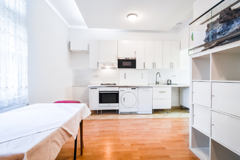 Prodej bytu 4+kk v osobním vlastnictví 66 m², Praha 4 - Nusle