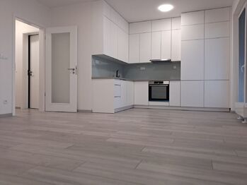 Pronájem bytu 1+kk v osobním vlastnictví 49 m², Praha 4 - Modřany