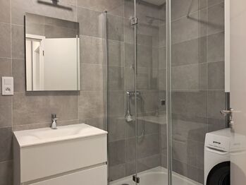 Pronájem bytu 1+kk v osobním vlastnictví 49 m², Praha 4 - Modřany