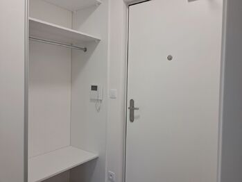 Pronájem bytu 1+kk v osobním vlastnictví 49 m², Praha 4 - Modřany