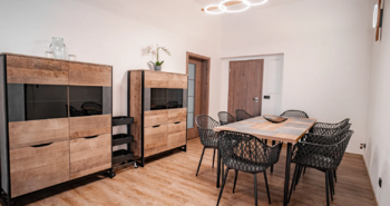Prodej nájemního domu 715 m², Trutnov