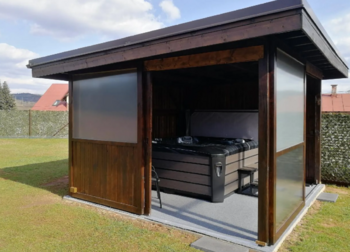 Prodej nájemního domu 715 m², Trutnov