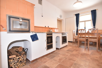 Prodej pozemku 285345 m², Vsetín