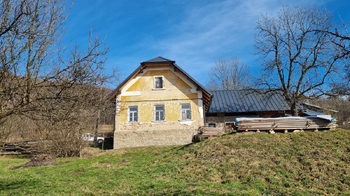 Prodej pozemku 285345 m², Vsetín