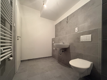 Pronájem bytu 1+kk v osobním vlastnictví 35 m², Praha 9 - Vysočany
