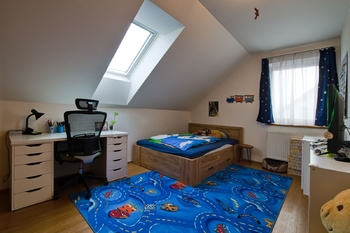 Pokoj - Prodej domu 177 m², Kostelní Hlavno