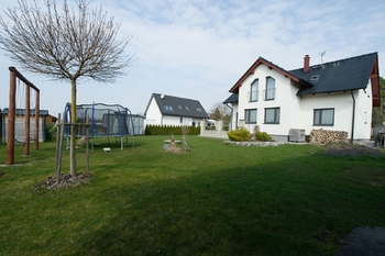 Zahrada - Prodej domu 177 m², Kostelní Hlavno