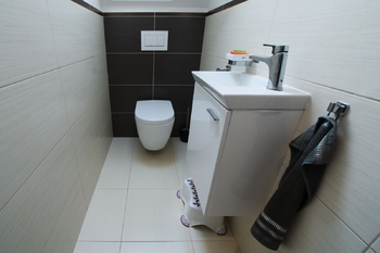 WC - Prodej domu 177 m², Kostelní Hlavno