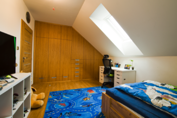 Pokoj - Prodej domu 177 m², Kostelní Hlavno