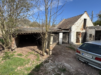 dvůr - Prodej domu 62 m², Dřínov