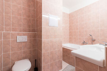 Prodej bytu 1+1 v osobním vlastnictví 34 m², Praha 5 - Jinonice