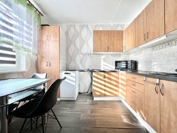 Prodej bytu 3+1 v družstevním vlastnictví 68 m², Jirkov