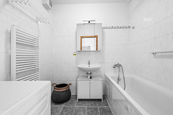 Pronájem bytu 3+1 v osobním vlastnictví 63 m², Praha 4 - Chodov