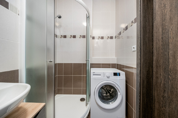 Pronájem bytu 1+kk v osobním vlastnictví 32 m², Praha 10 - Uhříněves