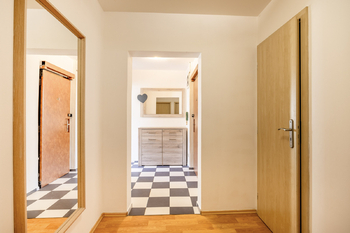 Předsíň - Pronájem bytu 4+kk v osobním vlastnictví 75 m², Praha 8 - Libeň