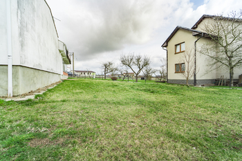 Prodej obchodních prostor 300 m², Drásov