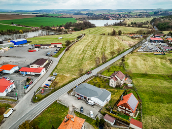 Prodej obchodních prostor 300 m², Drásov