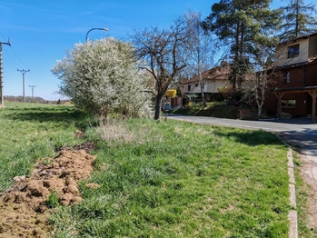 Prodej pozemku 12711 m², Úvaly