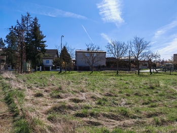 Prodej pozemku 12711 m², Úvaly