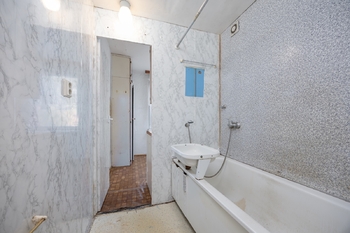 Koupelna - Prodej bytu 3+1 v družstevním vlastnictví 72 m², Praha 4 - Michle