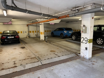 Pronájem garážového stání, Praha 5 - Jinonice