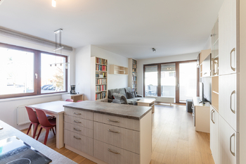 Pronájem bytu 2+kk v osobním vlastnictví 55 m², Praha 8 - Dolní Chabry