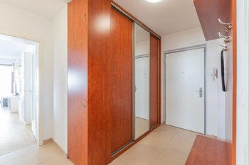 Pronájem bytu 2+kk v osobním vlastnictví 55 m², Praha 8 - Dolní Chabry