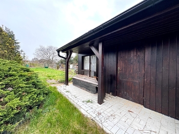 pohled z cesty - Pronájem pozemku 245 m², Žatec