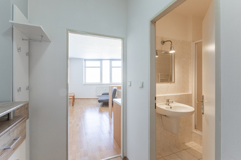 Pronájem bytu 1+kk v osobním vlastnictví 39 m², Praha 5 - Hlubočepy