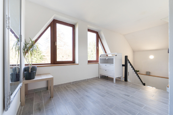 hala patro - Prodej domu 160 m², Smolotely