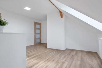 Pronájem bytu 2+kk v osobním vlastnictví 32 m², Zastávka