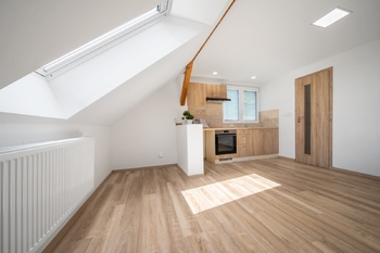 Pronájem bytu 2+kk v osobním vlastnictví 32 m², Zastávka