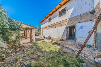 Prodej domu 215 m², Lužná