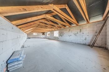 Prodej domu 215 m², Lužná