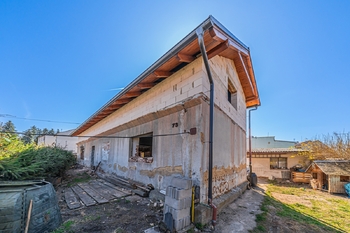 Prodej domu 215 m², Lužná